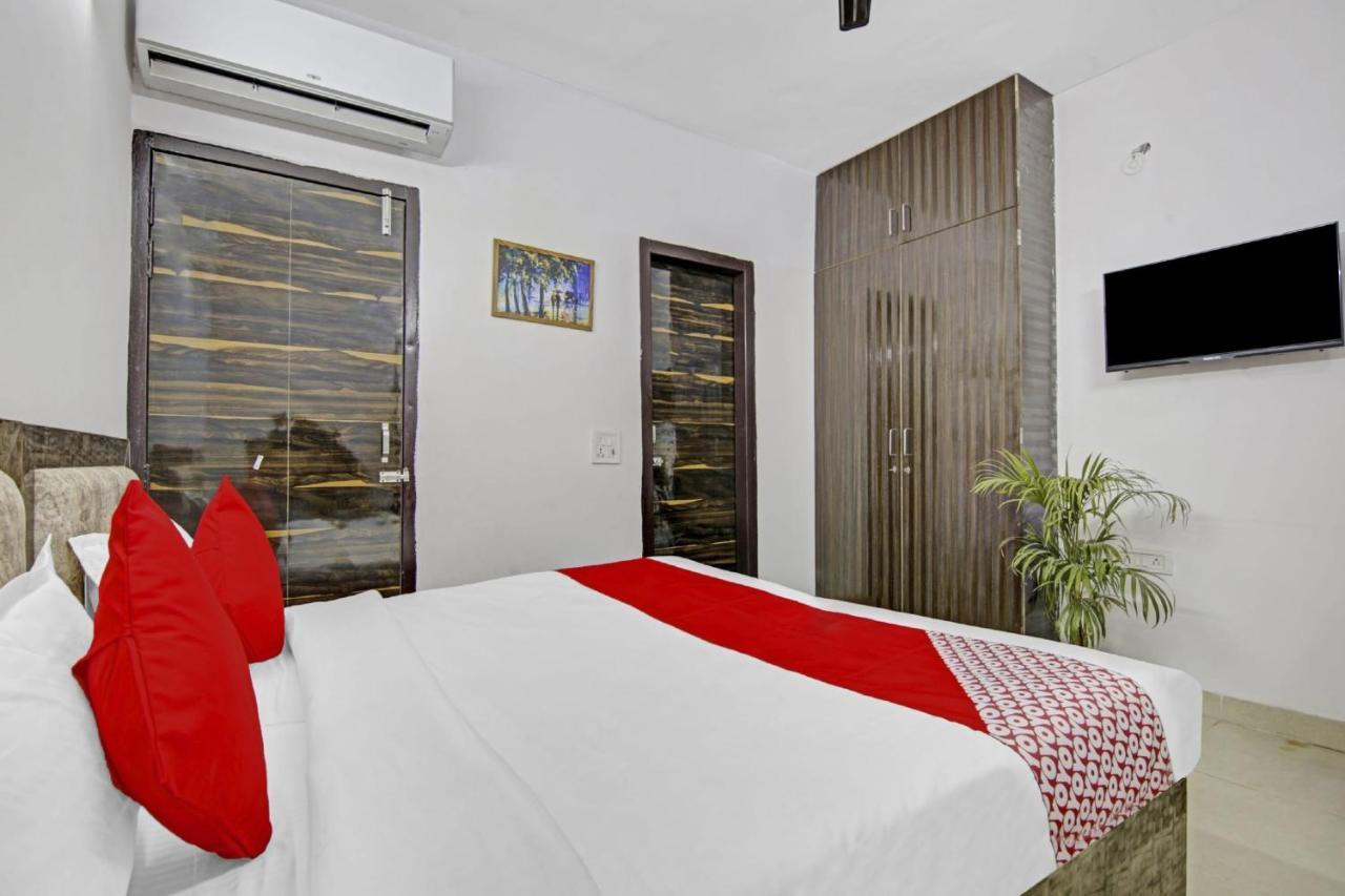 Hotel Green Olive New Delhi Bagian luar foto
