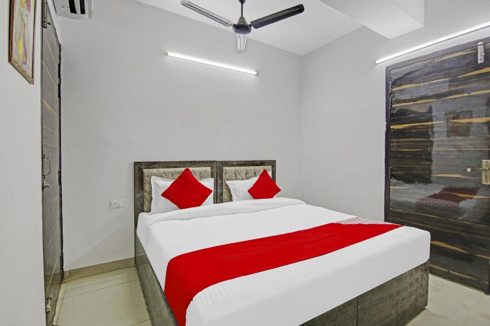 Hotel Green Olive New Delhi Bagian luar foto
