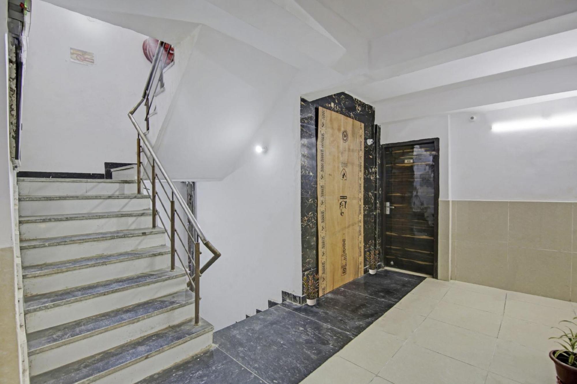 Hotel Green Olive New Delhi Bagian luar foto